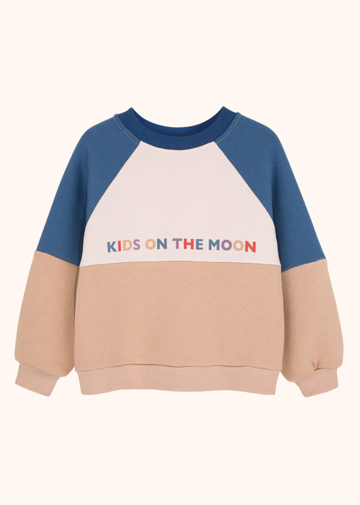 Kids on the Moon raglan sweatshirt 