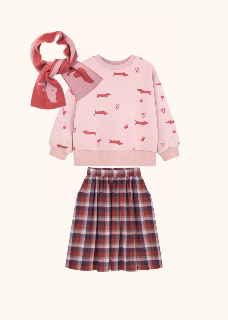 bluza z pieskami, różowa bluza dzianinowa dziecięca, spódnica w kratke dziewczęca