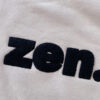 damska bluza z haftem zen,dzianinowa, bawełniana, ecru, jasna, kremowa, raglanowe rękawy