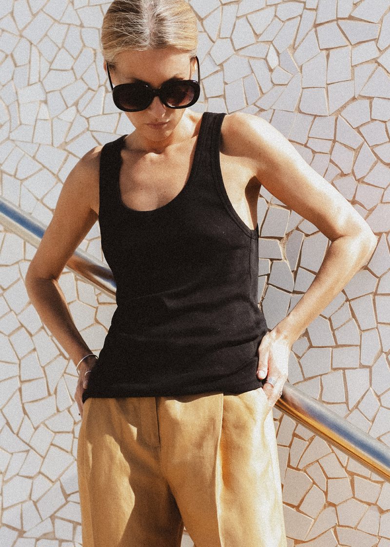 czarny tank-top damski, podkoszulka na lato, bez rękawów, bawełna, dzianinowy, polska marka