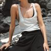 szary damski tank top, podkoszulka bawełniana, bawełna, polska marka, czarne kuloty dzianinowe